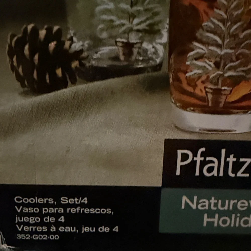 Pfaltzgraff Naturewood Holiday Coolers Glasses - Green and Gold